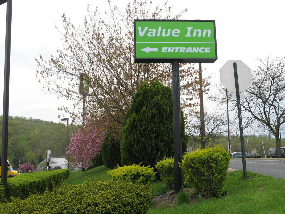 Value Inn Harrisburg-York Valley Green Bagian luar foto