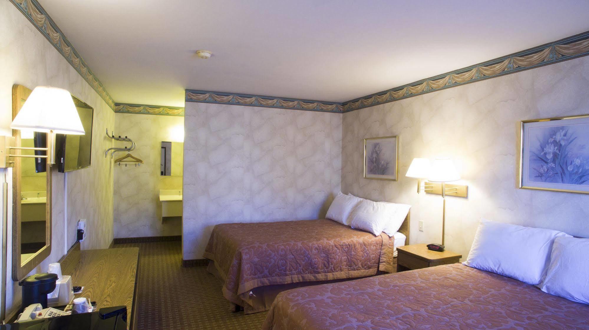 Value Inn Harrisburg-York Valley Green Bagian luar foto